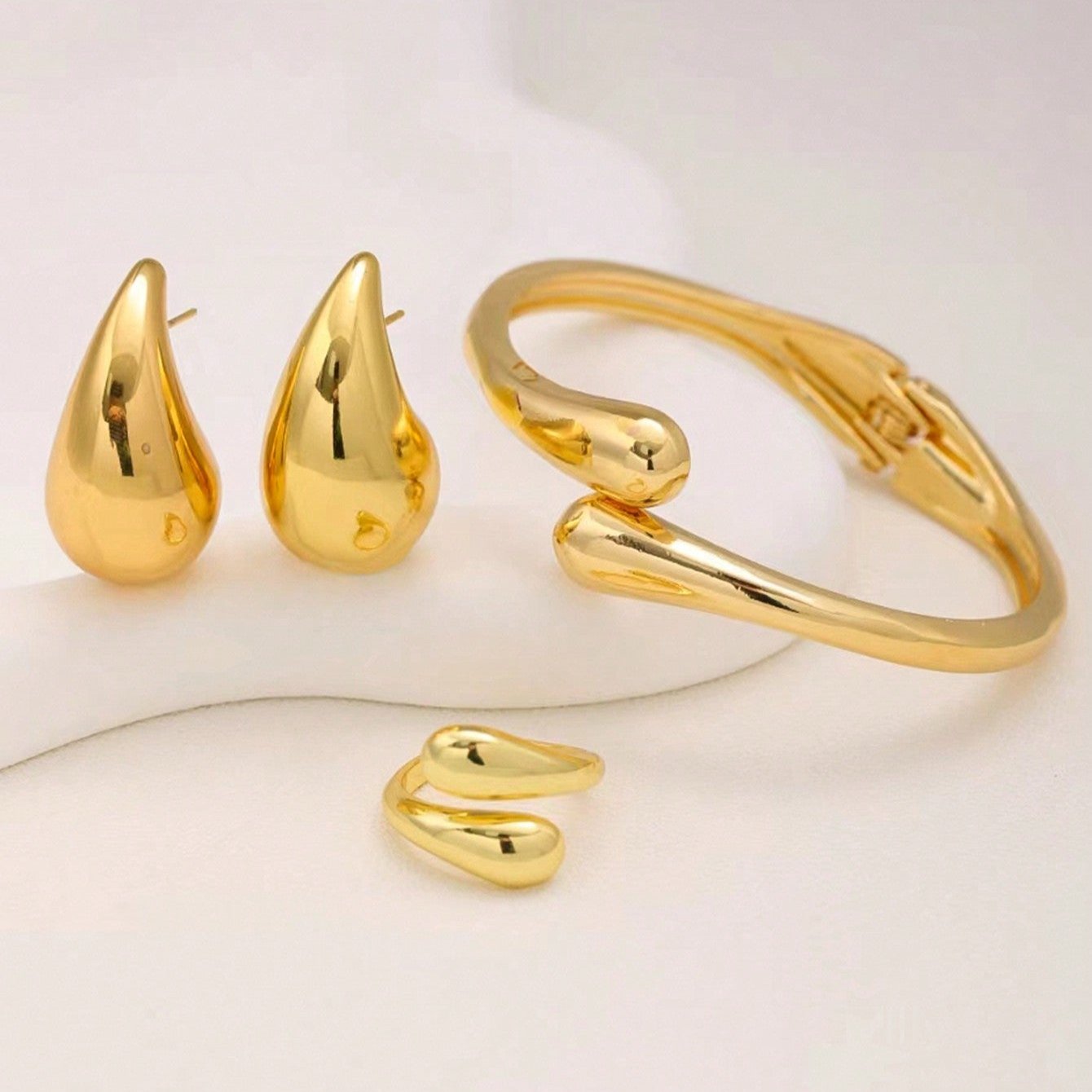 Brincos Gota em Aço