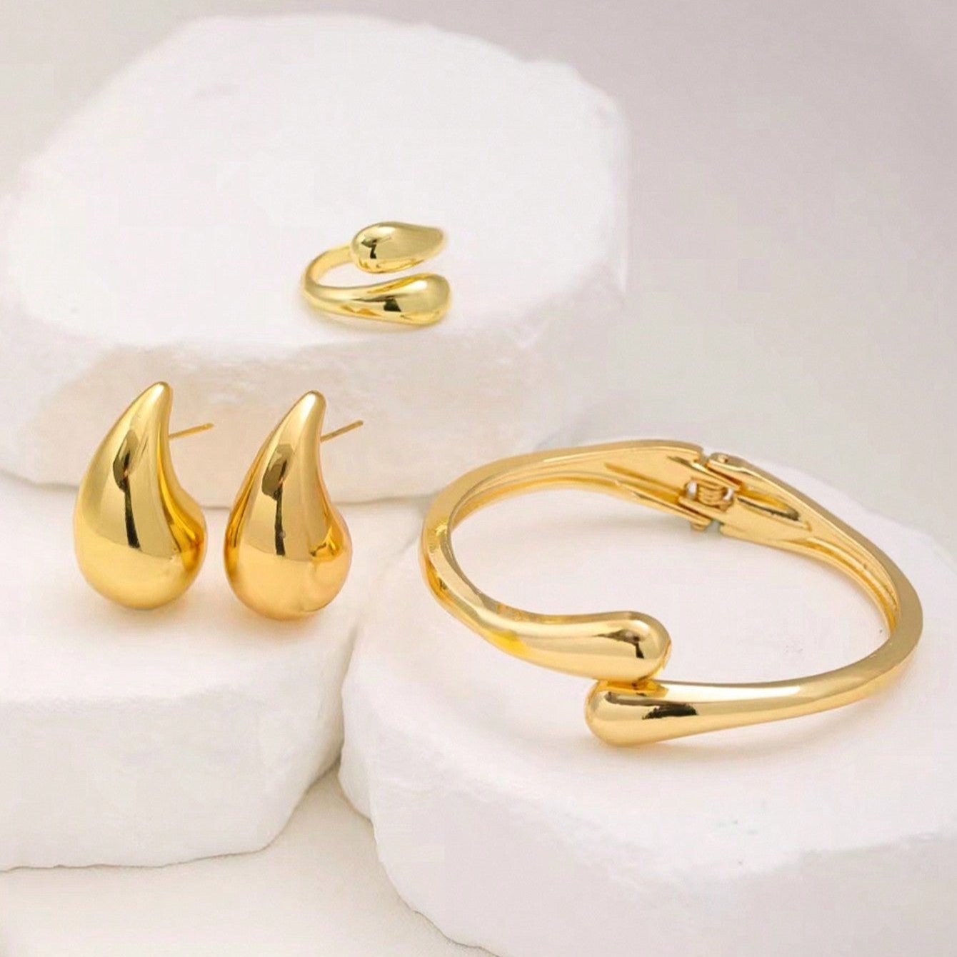 Brincos Gota em Aço